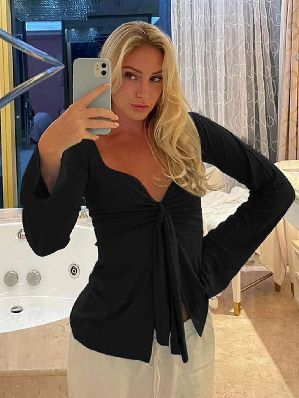 Women's Solid Knot Front Split Hem Long Sleeve Tee - Casual Chic Sweetheart Neck T-Shirt for Fall Daily Wear