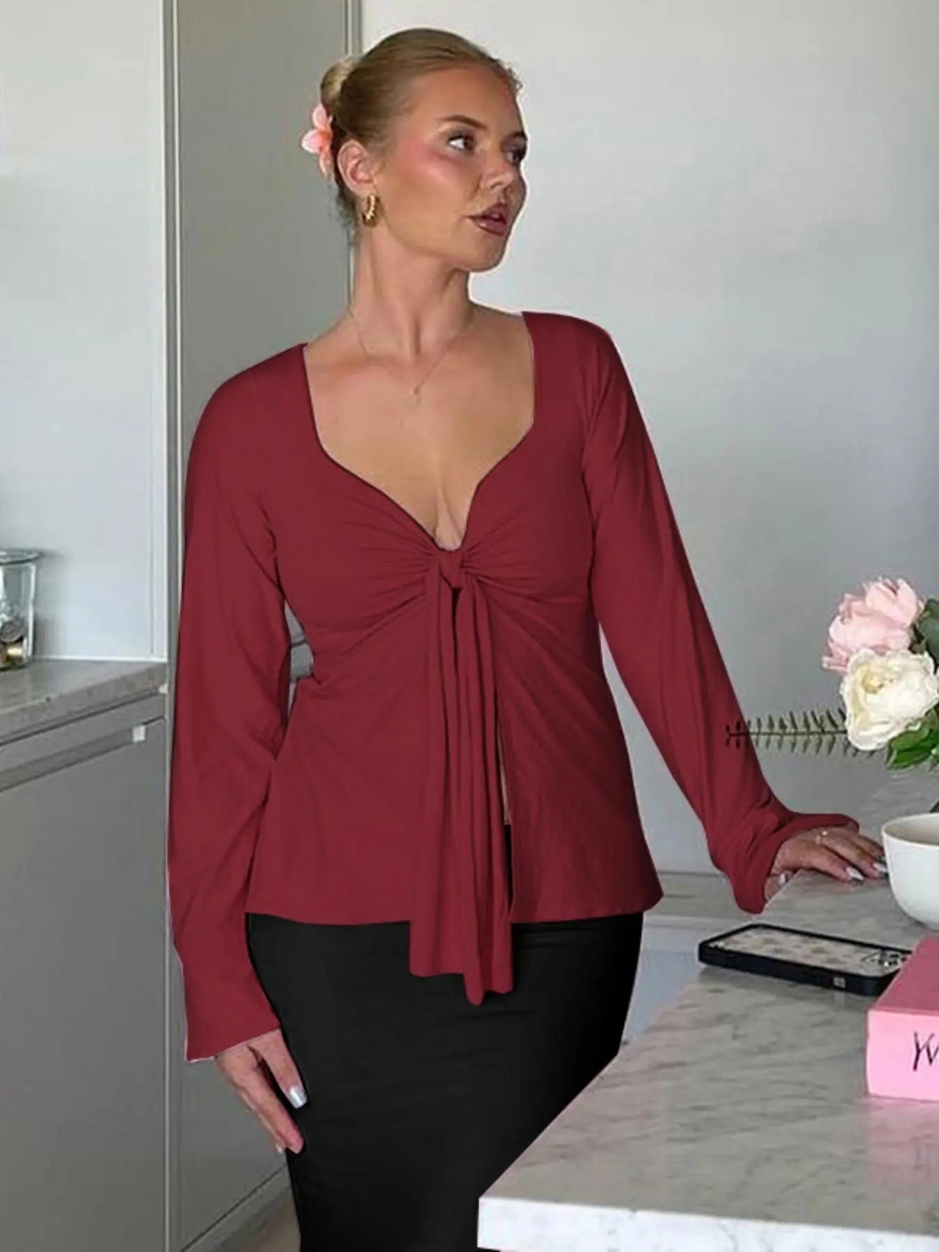 Women's Solid Knot Front Split Hem Long Sleeve Tee - Casual Chic Sweetheart Neck T-Shirt for Fall Daily Wear